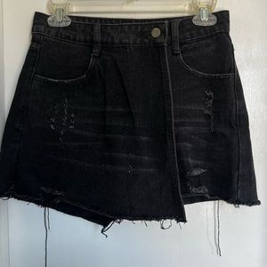 Distressed Black Skort